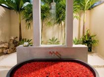 Villa Saba Bima 2 Br Master, Bathroom